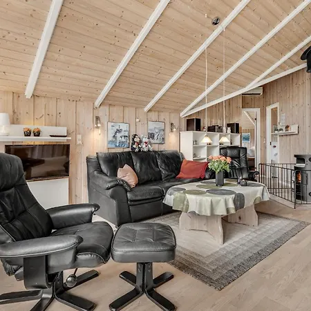 Awesome Home In Sydals With Sauna Skovby (Syddanmark)