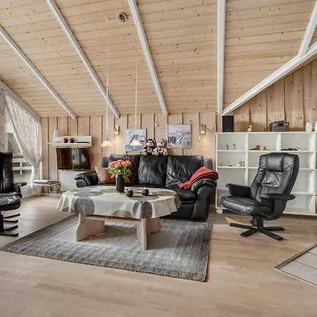 Awesome Home In Sydals With Sauna Skovby (Syddanmark)